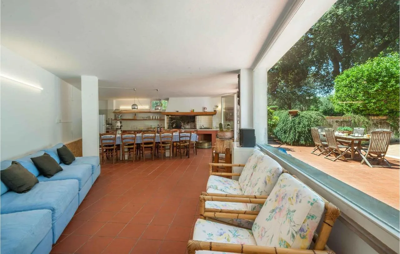 別荘 6 Bedroom Cozy Home In リミニ