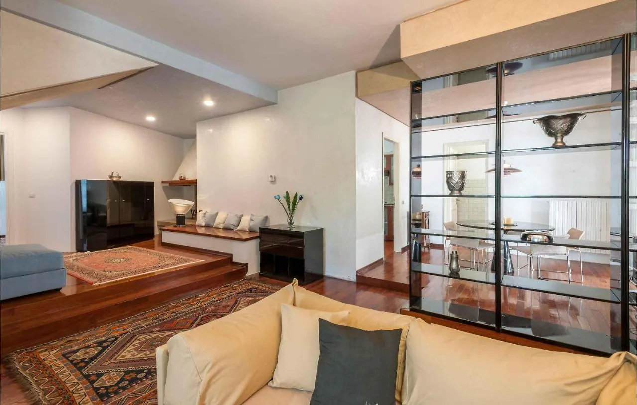 別荘 6 Bedroom Cozy Home In リミニ