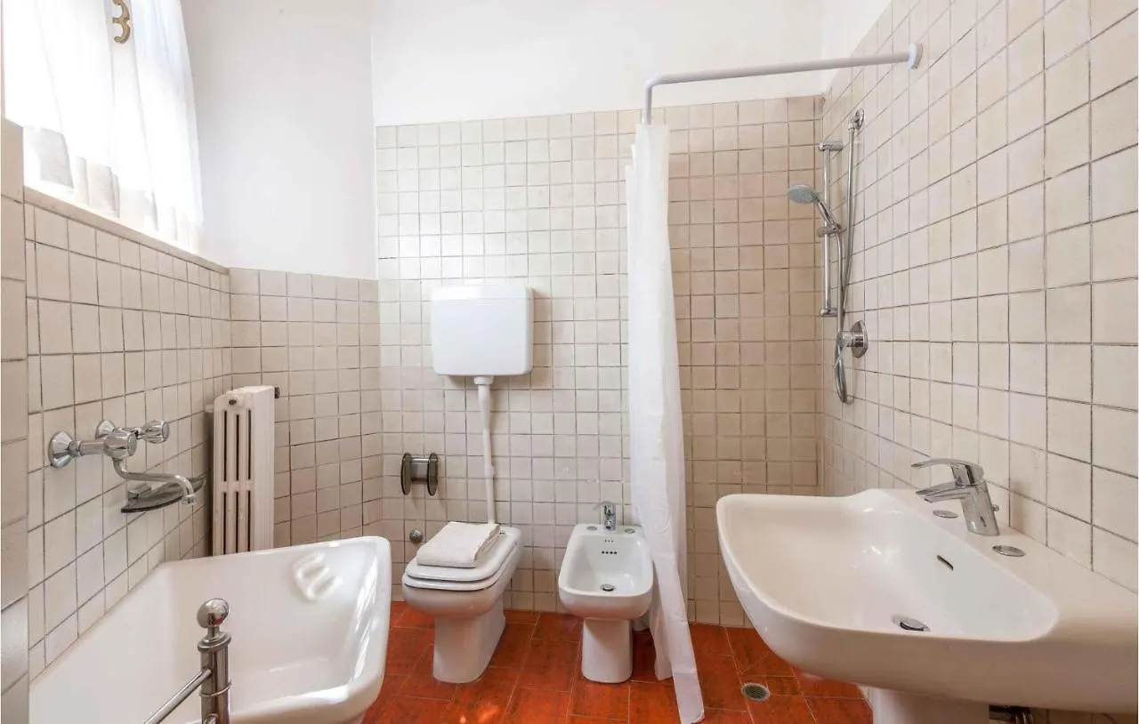Nyaraló 6 Bedroom Cozy Home In Rimini