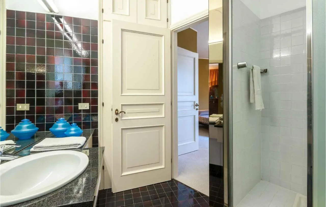 6 Bedroom Cozy Home In Rimini Olaszország